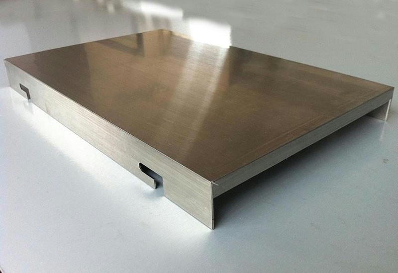 鋁單板幕墻生產廠家告訴你氟碳鋁單板具有哪些優勢